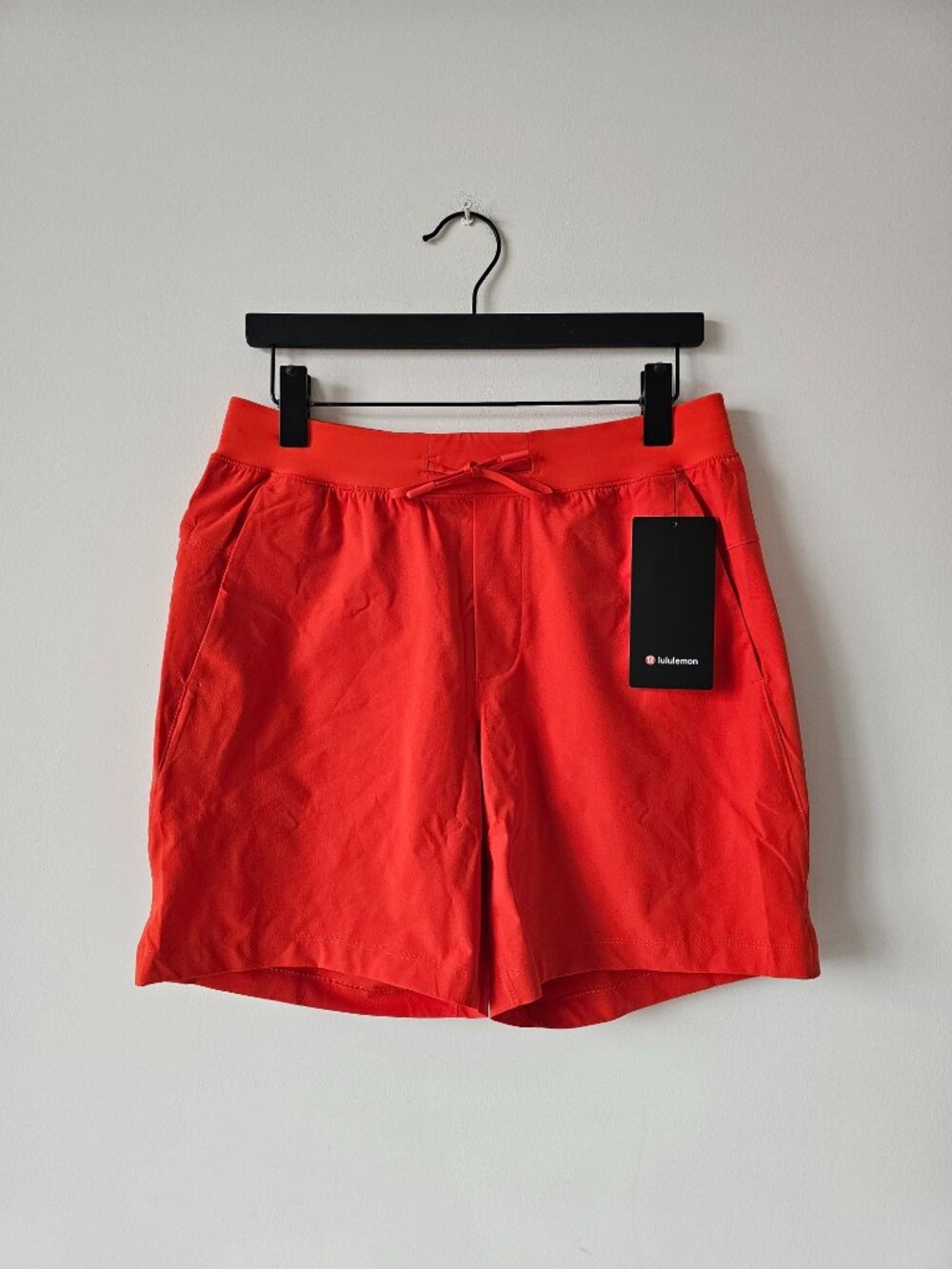NWT LULULEMON CRYE Cherry Red Zeroed In Short 7" Linerless Men's Medium
